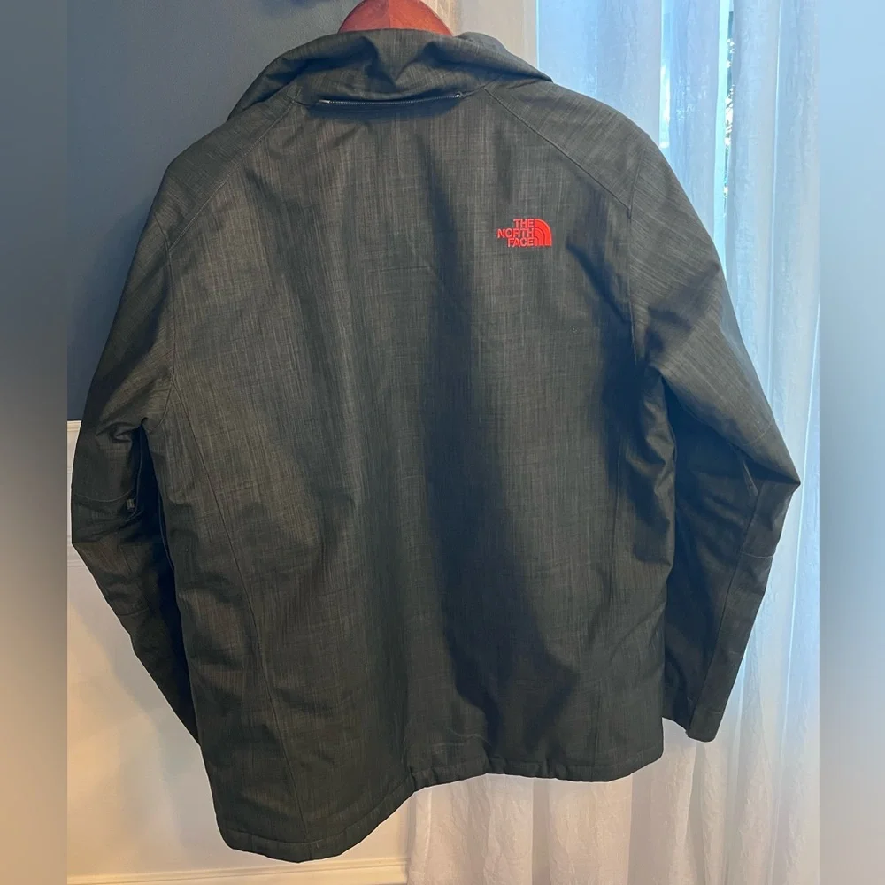 The North Face Ski/Snow Jacket Mens Medium Gray